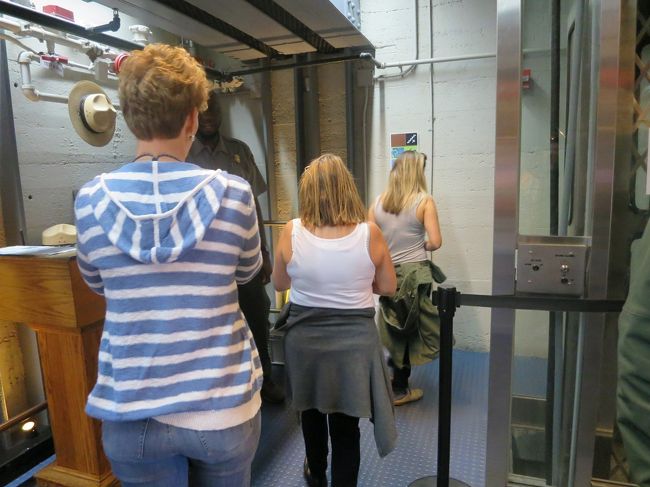 エレベーターがある区間は順番待ち