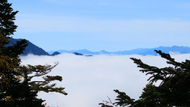 槍ヶ岳も見えるじゃないか！<br />てことは右手は穂高か立山か？