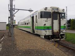 浦臼駅に到着しました。

乗客少なく寂しい列車でした。