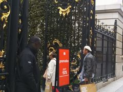 立派すぎる門構え(笑)