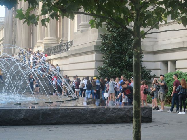 9:55　チェックアウトをしてから2度目でそんなに並ばないことを知っているためギリギリに来た。