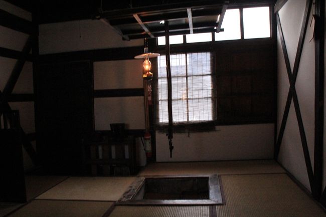 時代がタイムスリップしたかのような感じで部屋にはテレビもありません。<br />携帯の電波も入らない為、ひとり旅では寂しすぎます。<br />船旅より退屈な時間が過ぎ、ひたすら温泉に浸かります(笑)<br />翌日は仙台まで行き、夜行バスで帰路に着きました。