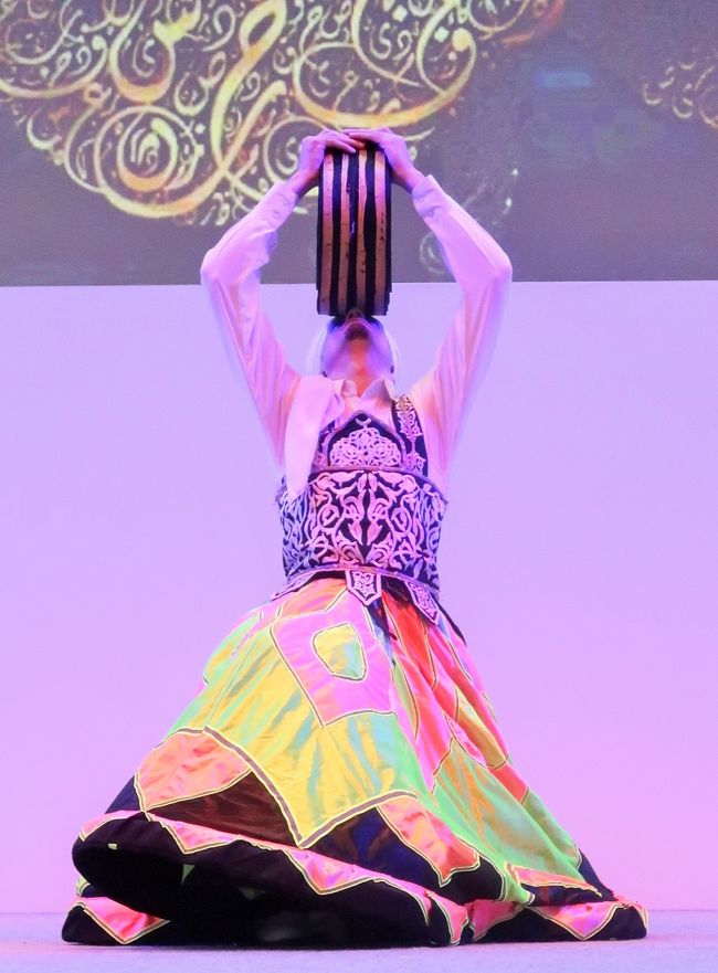 ツーリズムEXPO-2 エジプトb伝統旋回舞踏 タンヌーラ・ダンス ツーリズムEXPO-2 エジプトb伝統旋回舞踏 タンヌーラ・ダンス