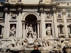 ■ローマ：Fontana di Trevi（トレビの泉）

前回コインを1枚投げたので、再び来られたのかもしれません！