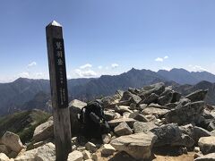 １１時３分、鷲羽岳山頂（2924ｍ）