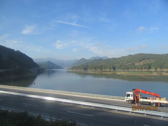 中央線、堤川8時29分発、ムグンファ1601号で栄州駅まで。<br /><br />ホームから出てないんでお金払ってないが。