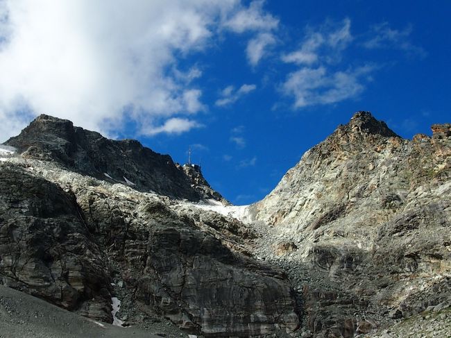 コルヴァチに上がるロープーウェイが見えるでしょうか?