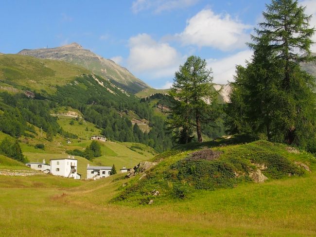 名も知らぬ小さな村落も美しい｡