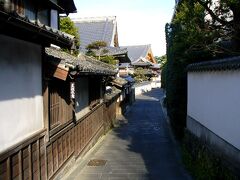 臼杵から龍原寺を目指して歴史ある道を歩いていきます。中でも二王座の界隈は特に風情ある道が続きます。