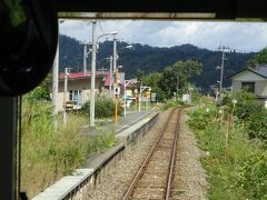 津谷駅。