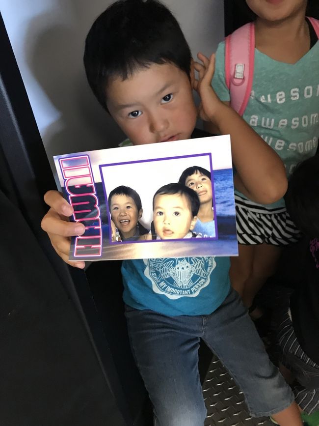 撮ってみたけど 面白いほどに3人とも目線がバラバラ（笑）