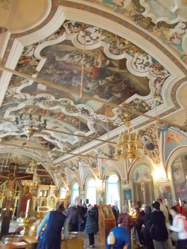 「うわぁ～っ」<br />この　室内装飾・・・の　教会。って　お初！デス。<br /><br />「こうゆうモノ！を　見る」と<br />「海外旅行・・・の　喜び」を　しみじみ、　感じますネ～。