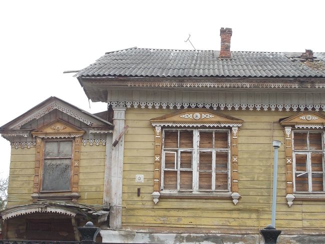 もう～、　廃墟・・・なんだろうか　？」