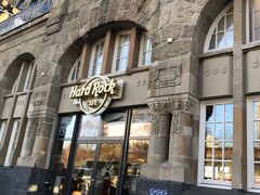 次の目的地 HardRock cafeです。