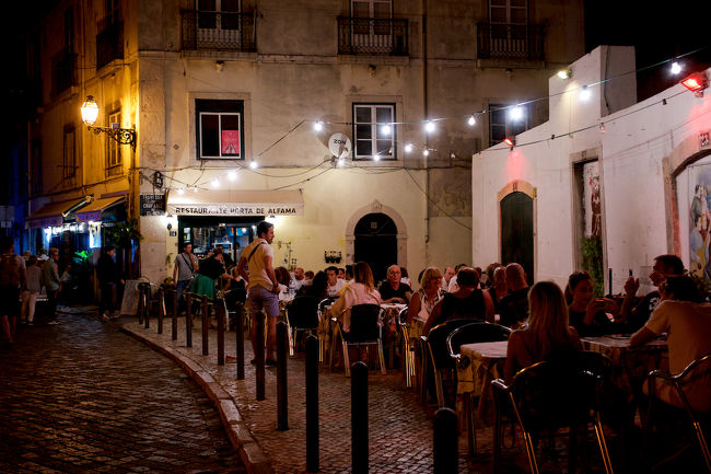 楽しそうな人を眺めて喜ぶ悪い癖があります。