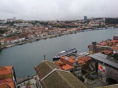 ドウロ川が見えてきました。