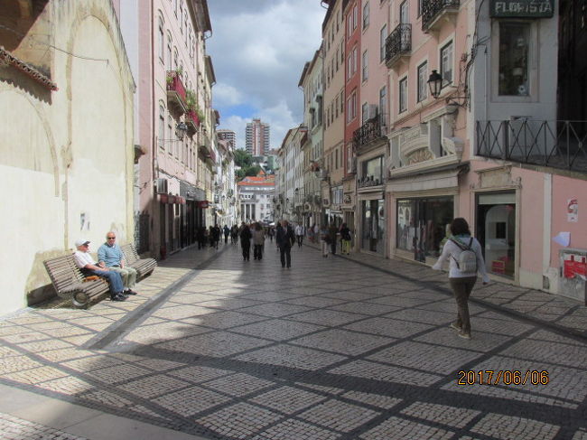 観光都市だけあって、どこにもお客で溢れている。