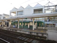 宮の坂駅から一駅、上町駅まで乗ります。

旧玉電デハ80形
平成2年（1990）に保存展示されています。