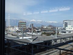 松本駅へ

この日は北アルプスがよく見えました