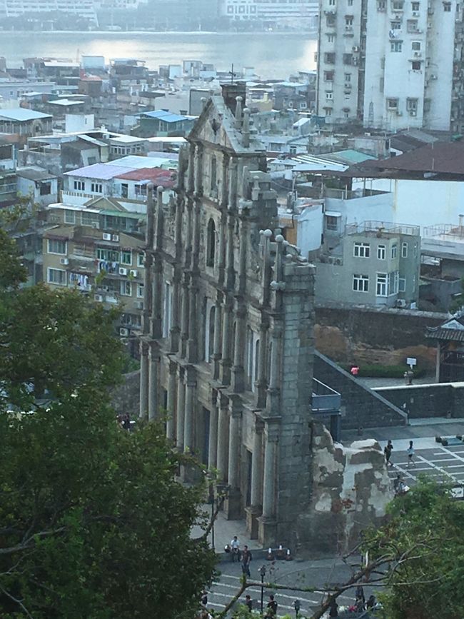 モンテの砦からの、聖ポール天主堂跡。