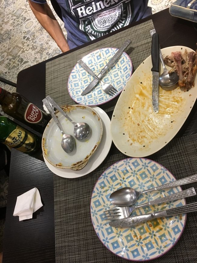 完食！！！<br /><br />ご馳走様でした。<br />とても美味しかった。<br /><br />お会計302香港ドル（4,530円）<br />税金等はかかりませんでした。<br />