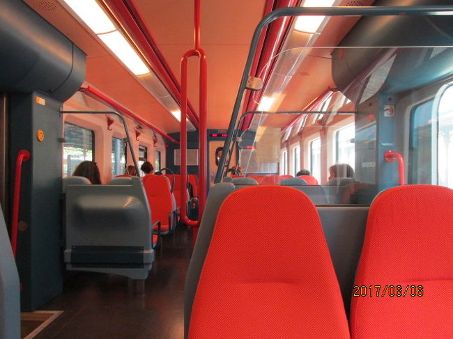 コインブラ駅からは、一つ先のＢ駅まで行って、そこでリスボン行の特急に乗り替える。