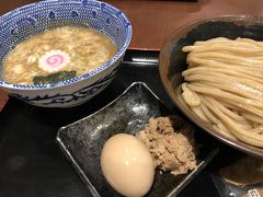 仕事終わりで羽田空港へ
当分日本食とはお別れなので、つけ麺をいただくことに…