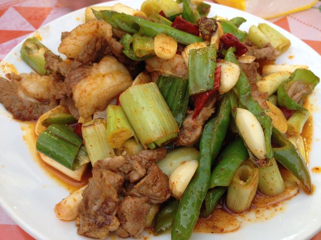 羊肉と葱の炒め。80元は相場なのでしょうか。ちょっと高く感じました。