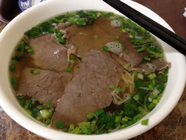 牛肉麺は平均14元くらいで、どこの店で食べてもおいしかったです。