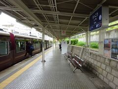 ということで、三宮から阪急電車に乗って六甲駅にやってきた。
なんで阪急かというと、阪急線のみ三宮からこの駅までフリー区間なので。