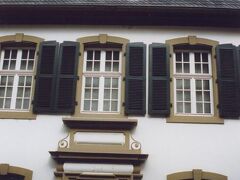 　予想はしていたがソ連ほど「違和感」を感じた国はない。
　マルクスはエンゲルスとともに「資本論」（1848）を著し資本主義の限界を指摘。誰もが平等な労働者の社会を築こうとした。

　＊ドイツ、トリアーにあるマルクスの生家