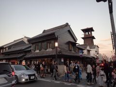 本川越駅から１５分ほど歩いて、川越のランドマーク、時の鐘までやってきました。
今日のショートトリップはここで終了。
夕食をとって帰ります。