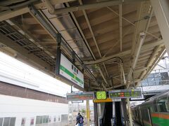 8:28　新前橋駅に着きました。（横浜駅から2時間35分）

私が乗って来た列車は両毛線へ入り、次の前橋駅が終点です。もちろん乗り鉄の儀式「お見送り」をしました。（笑）