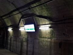 9:51　湯檜曽駅（ゆびそ）に着きました。（水上駅から4分）

下りホーム（越後湯沢方面）は、新清水トンネルの中にホームがあり、駅舎は上りホーム（水上方面）側にあります。

※新清水トンネルは群馬県と新潟県を跨ぐトンネルで、長さは13500mあります。
