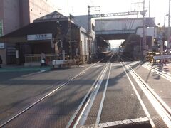 京急線の八丁畷駅。
拙宅の最寄り駅であります。
京急川崎から一駅。今日歩いたように、川崎へも徒歩圏で、最近ではマンション建設も進み、乗降客も増えた感じがします。