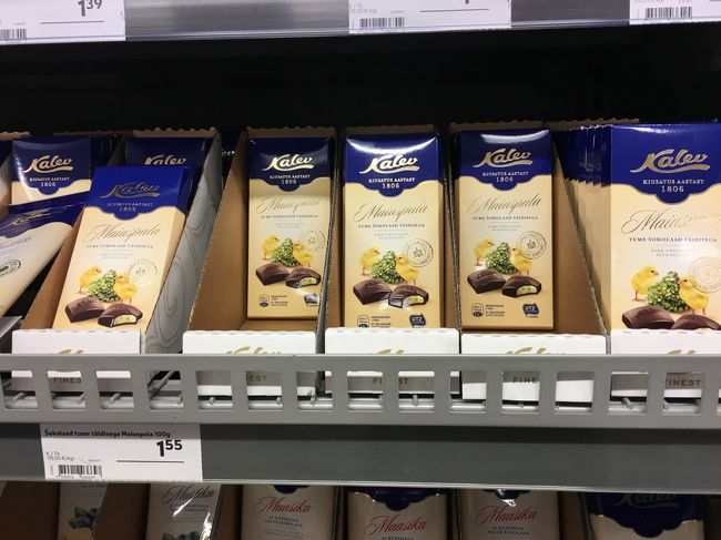 板チョコなんかもあります。（板チョコは１．５５ユーロとか）<br />でも全然安く見えない。<br />ほんと助かる～。<br />とはいえ、まだリガのライマチョコもあるし、<br />最終日にも来れるので今日は下見だけ、、<br /><br />ちなみにスーパーrimiは旧市街の中にもあります。<br />店舗によって品ぞろえも違うのでいくつか行ってみてもいいかも。