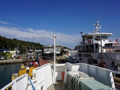 10分ほどの船旅でしたが、
天気にも恵まれて最高でした。