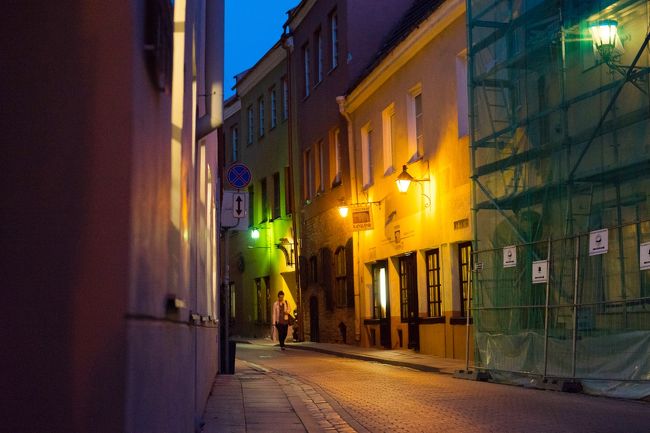 この次に<br />目についた店に入ることに決めました。