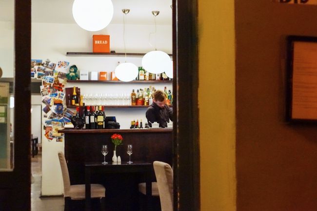 カフェ内部をチラ見