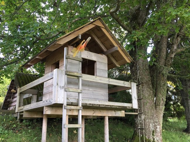 トムソーヤのおうちみたい！<br />秘密基地かな。