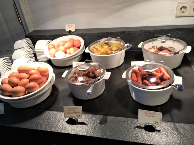 ゆでたまごやソーセージ、ジャーマンポテト、肉団子も♪<br />充実してる。