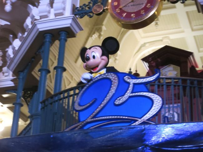 17 2 25周年のディズニーランド パリ It S Time To Sparkle へ行ったよ ２ マルヌ ラ ヴァレ フランス の旅行記 ブログ By マチャさん フォートラベル