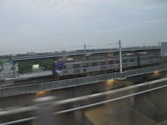 　台南駅に到着です。
　接続駅の台鉄沙崙駅に電車が停まっていました。