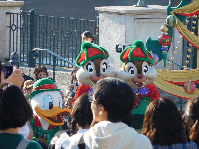 ２０１７ 年パス日記 その３１ ディズニークリスマスが始まるよ スニーク三昧の初日前半 東京ディズニーリゾート 千葉県 の旅行記 ブログ By りぽちゃんさん フォートラベル