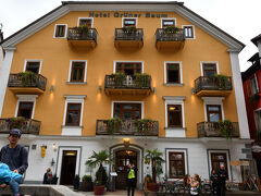 ハルシュタットでのホテルはこちら，Seehotel Gruner Baumです．早速チェックインします．