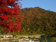 相模湖公園（１５：５５）

嵐山をバックに。
京都の嵐山みたいだ。