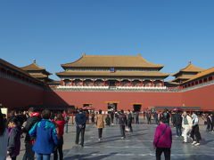 『牛門』
さらに奥に巨大なコの字形の門が！
あー中国っぽいなー

ここでチケットを買わないといけないので諦めます。
紫禁城見れなくて残念だけど仕方ない。

またそのうち！

右手の門から出られそうです。