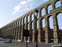 ローマ水道橋

2000年前に造られたそう。
2度目も感動する。