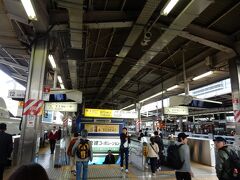 おっと、もう着いちゃいました、名古屋駅です。　定刻8時半着。

さて、近鉄特急に乗り換えますよー。　事前に調べて、構内図をだいたい頭に入れておきましたが、迷わず行けるかな？　乗り換え時間は20分！ ちょっと心配。