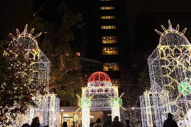 『ひろしまドリミネーション』<br />原爆ドーム。<br />実は、このイルミネーションをめぐり議論があった模様です。<br />